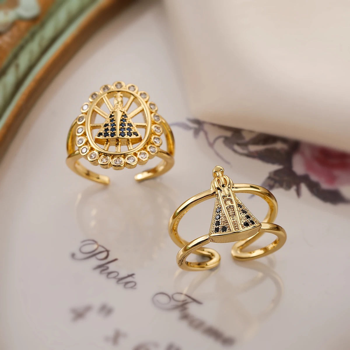 Anel Ajustável Premium com Brilhantes