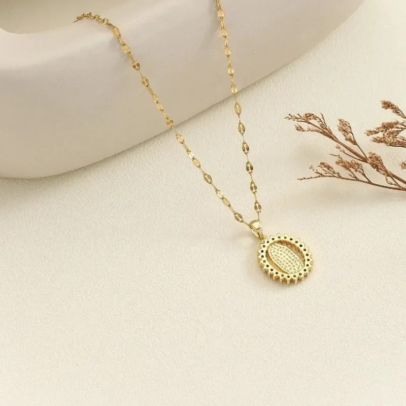 Colar Nossa Senhora Dourado com Pedras Coloridas 40-45CM